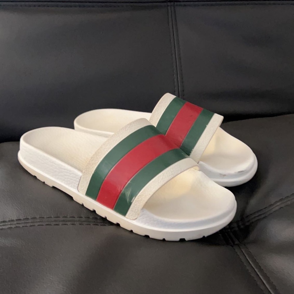White Gucci slides size 7